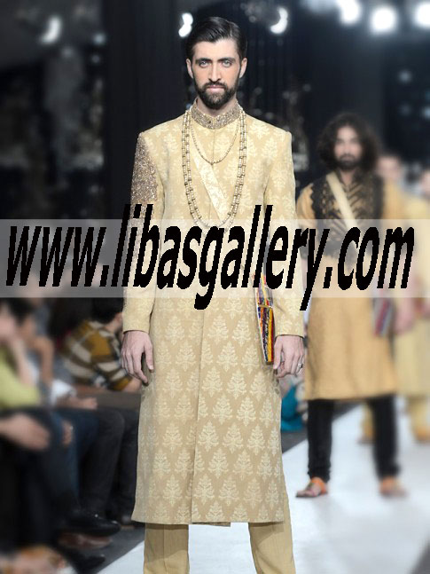 HSY men-couture-sherwanis-18